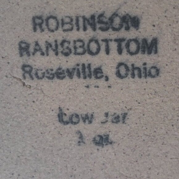 Robinson Rasbotin canister with wooden lid. A crock adorned with Plums sz medium - Picture 7 of 8